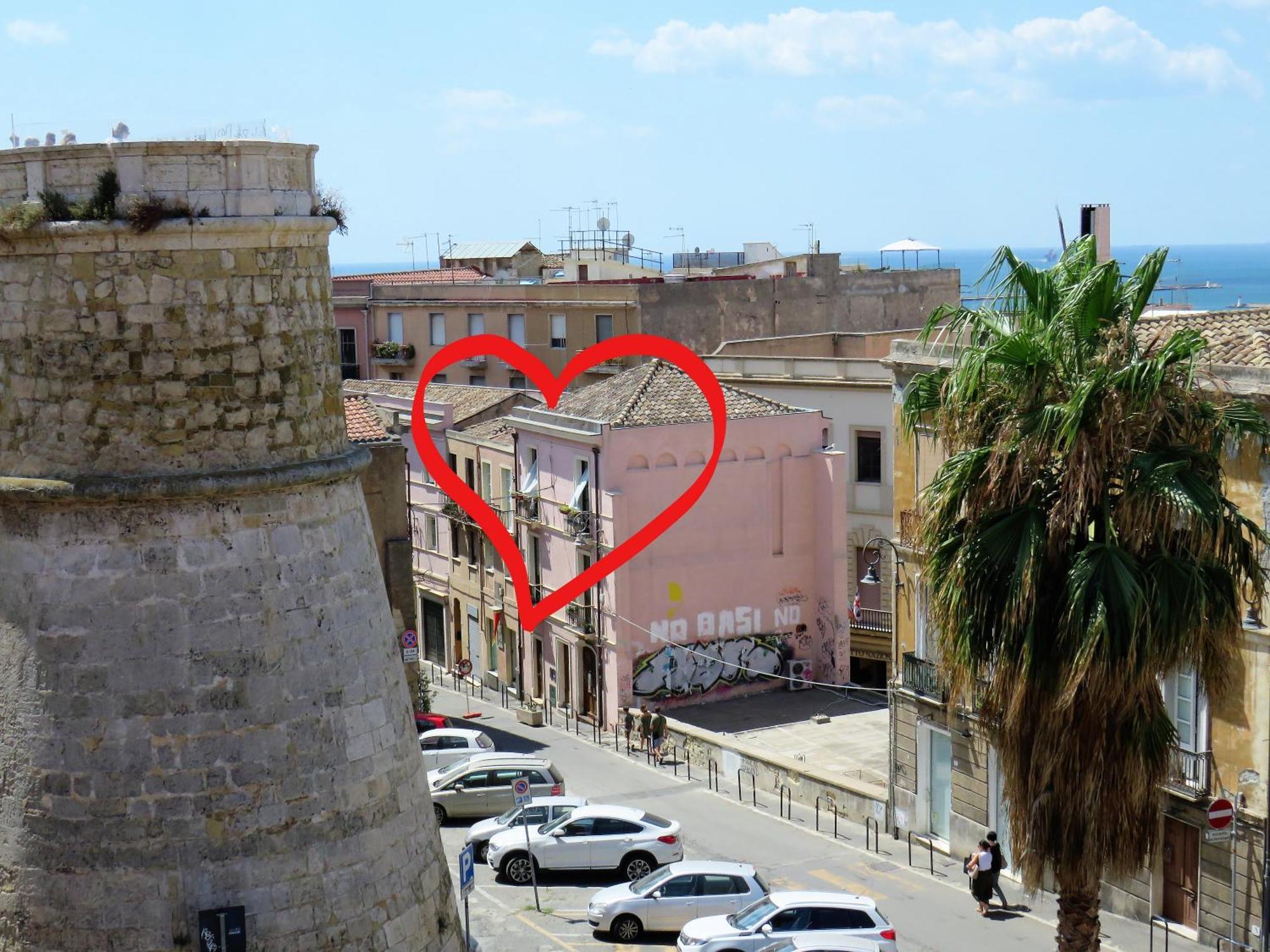Bastione Home - Casa "Vicky" カリアリ エクステリア 写真